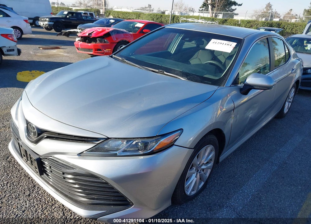 2018 TOYOTA CAMRY LE VIN: 4T1B11HK5JU012829