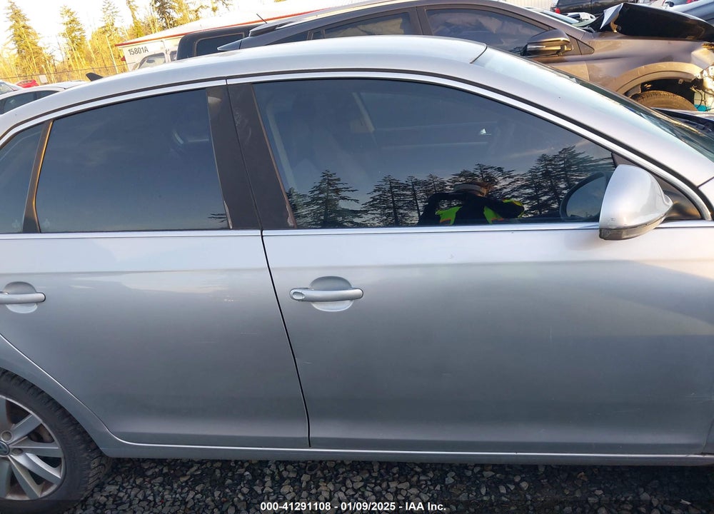 2007 VOLKSWAGEN JETTA VIN: 3VWRG71K37M029136