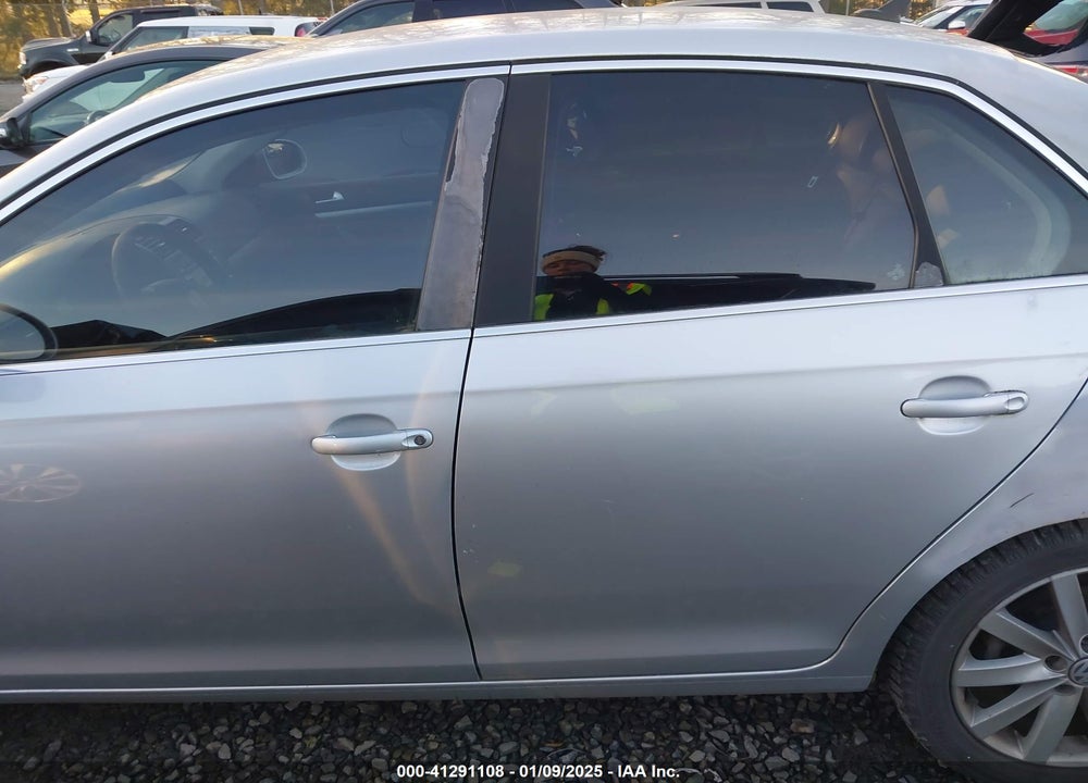 2007 VOLKSWAGEN JETTA VIN: 3VWRG71K37M029136