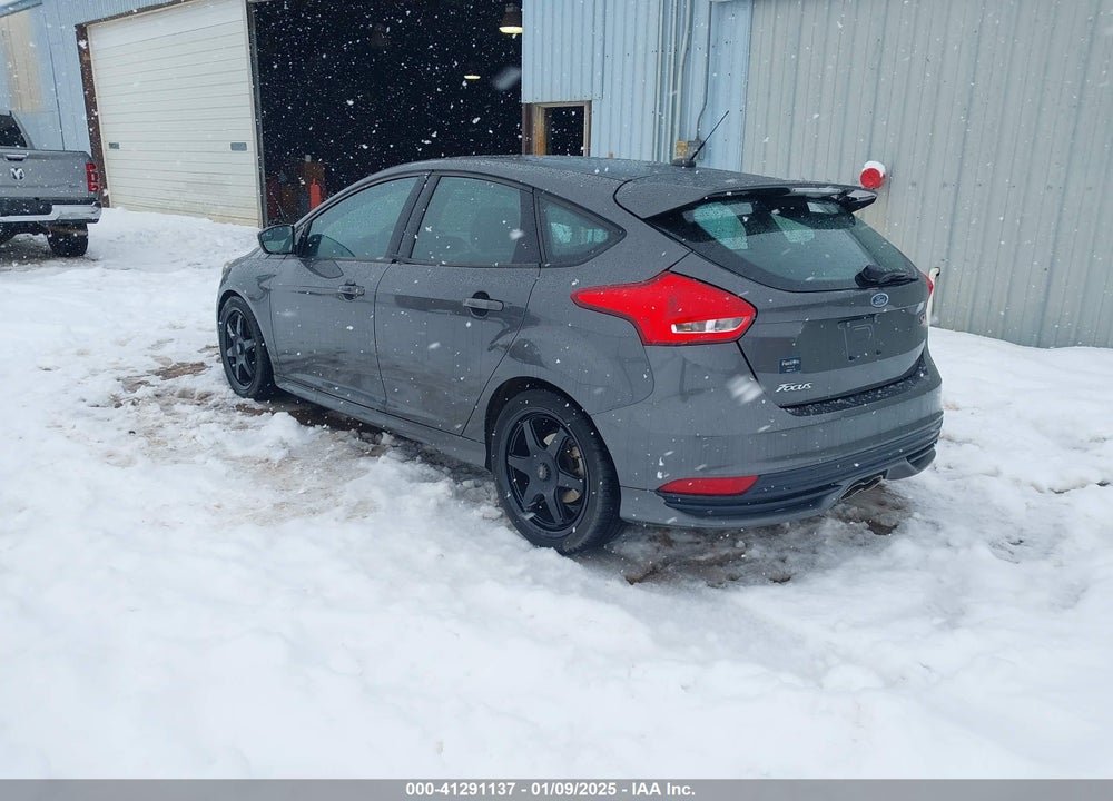 2017 FORD FOCUS ST VIN: 1FADP3L98HL303455