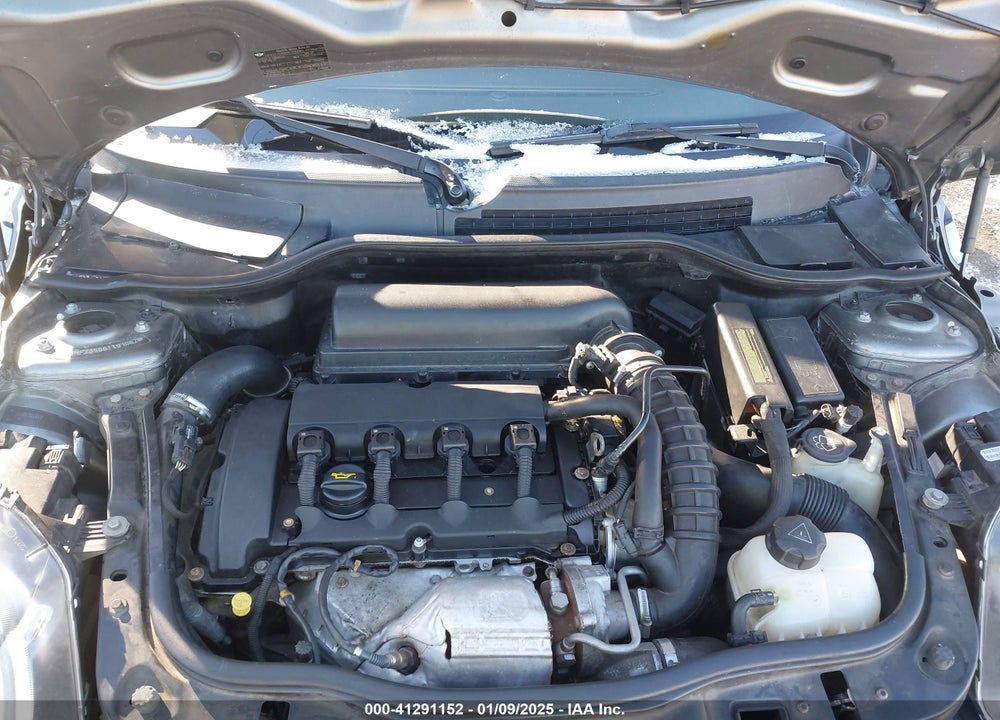 2008 MINI COOPER S VIN: WMWMF73588TT91082