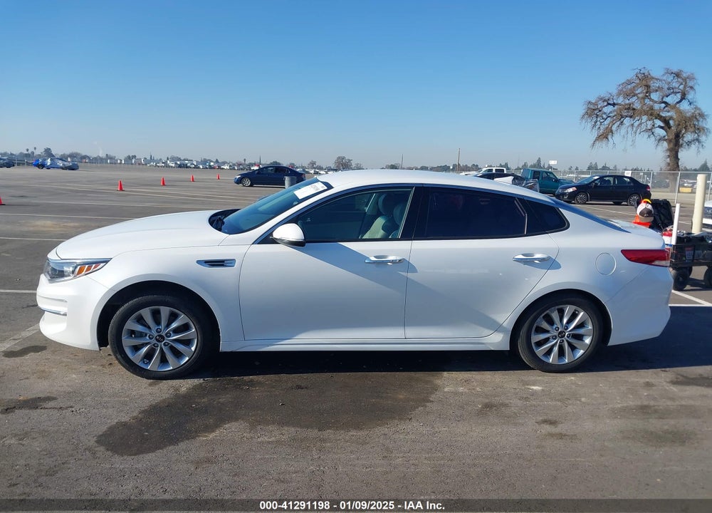 2018 KIA OPTIMA EX VIN: 5XXGU4L35JG270079