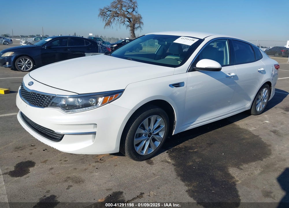 2018 KIA OPTIMA EX VIN: 5XXGU4L35JG270079