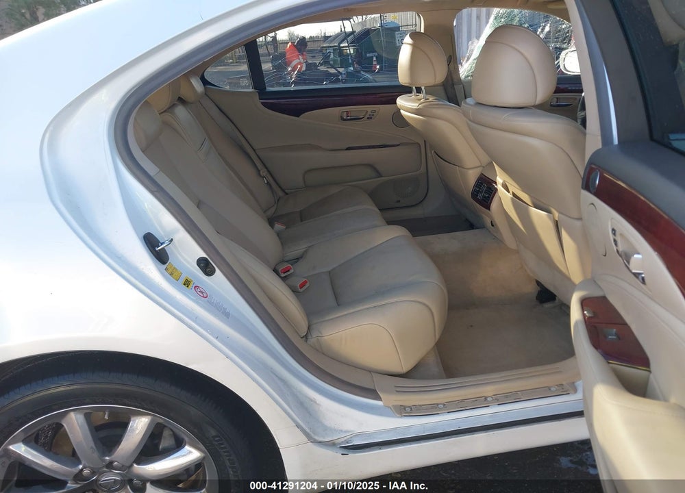 2007 LEXUS LS 460 L VIN: JTHGL46F375009070