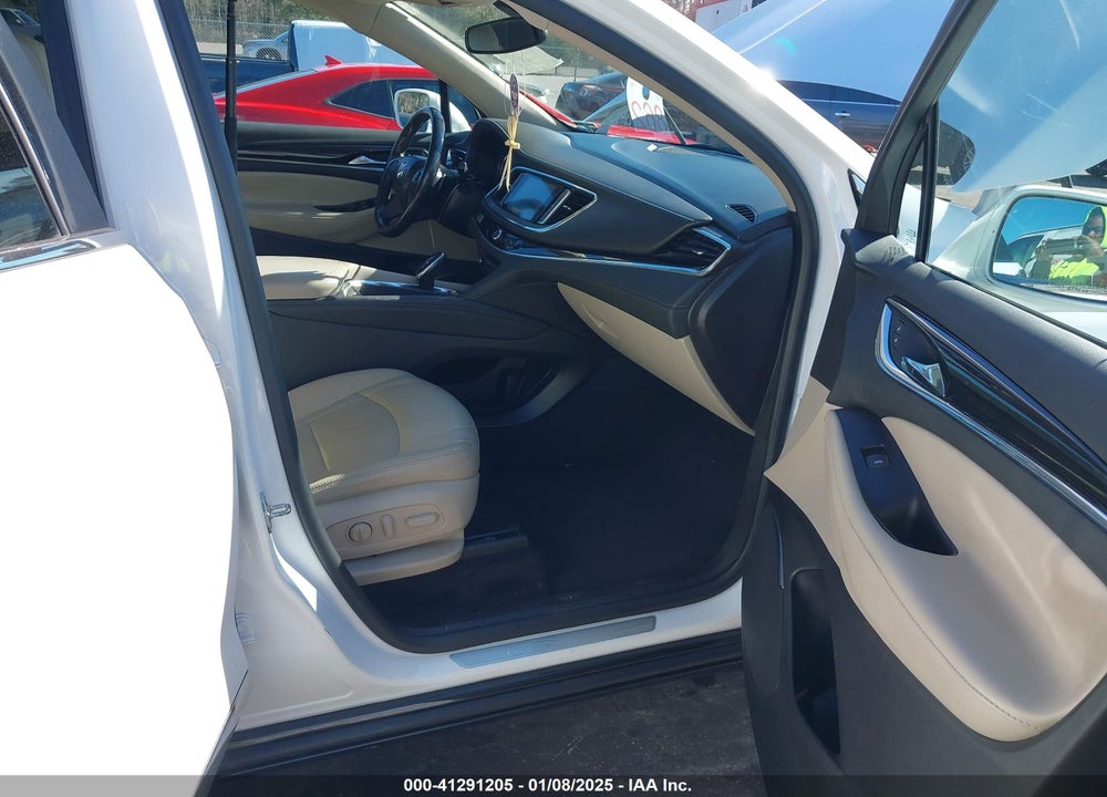 2019 BUICK ENCLAVE AWD ESSENCE VIN: 5GAEVAKW4KJ147984