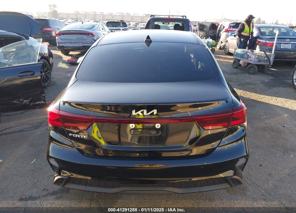 2023 KIA FORTE VIN: 3KPF24AD0PE667035