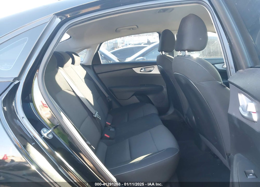 2023 KIA FORTE VIN: 3KPF24AD0PE667035