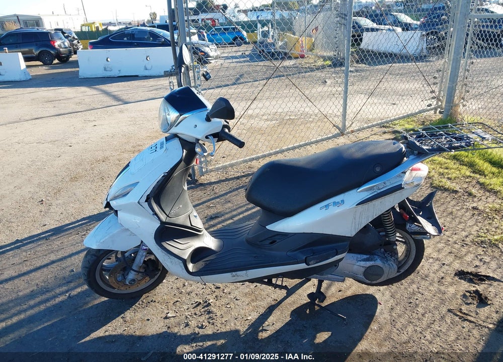 2014 PIAGGIO FLY 150 VIN: ZAPM798G8E7001154