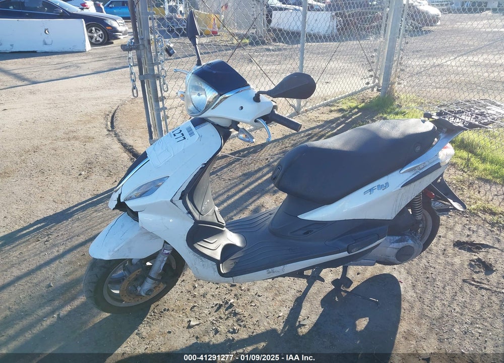 2014 PIAGGIO FLY 150 VIN: ZAPM798G8E7001154