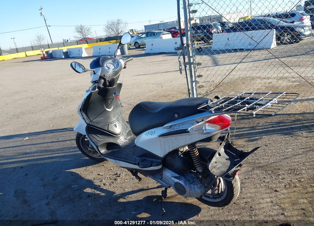 2014 PIAGGIO FLY 150 VIN: ZAPM798G8E7001154