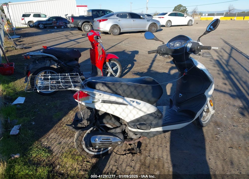 2014 PIAGGIO FLY 150 VIN: ZAPM798G8E7001154