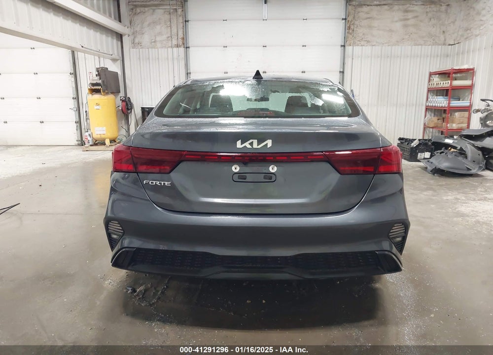 2024 KIA FORTE VIN: 3KPF24AD5RE748924