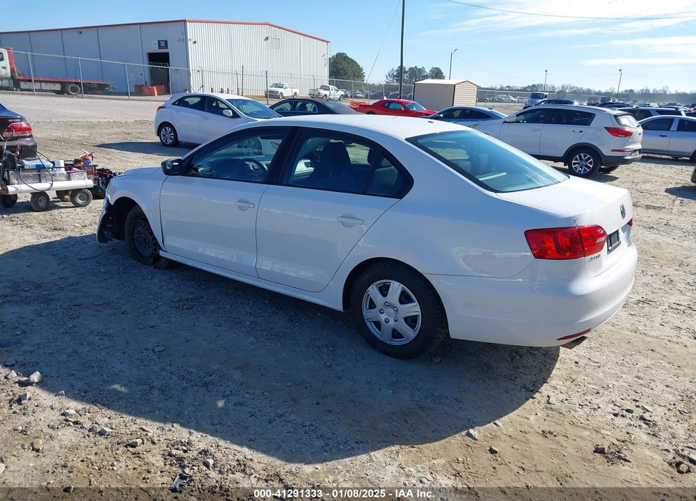 2011 VOLKSWAGEN JETTA 2.0L S VIN: 3VW2K7AJ4BM060203
