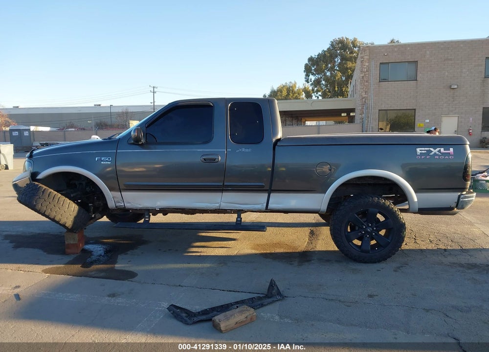 2002 FORD F-150 LARIAT/XL/XLT VIN: 1FTRX18W52NA11017