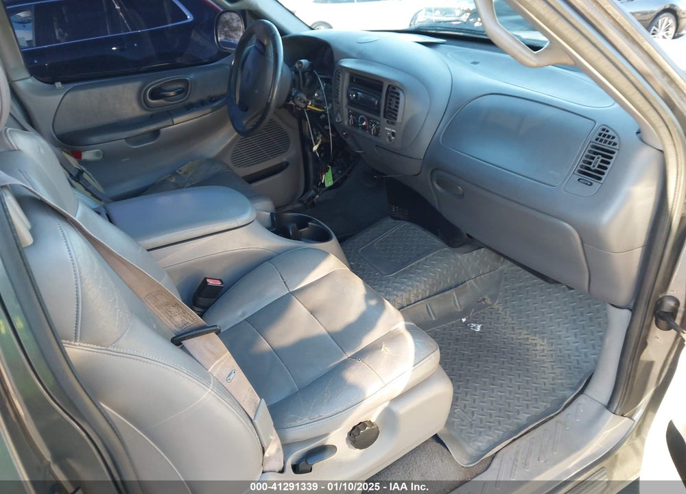 2002 FORD F-150 LARIAT/XL/XLT VIN: 1FTRX18W52NA11017
