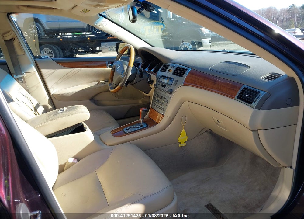 2005 LEXUS ES 330 VIN: JTHBA30G955105598