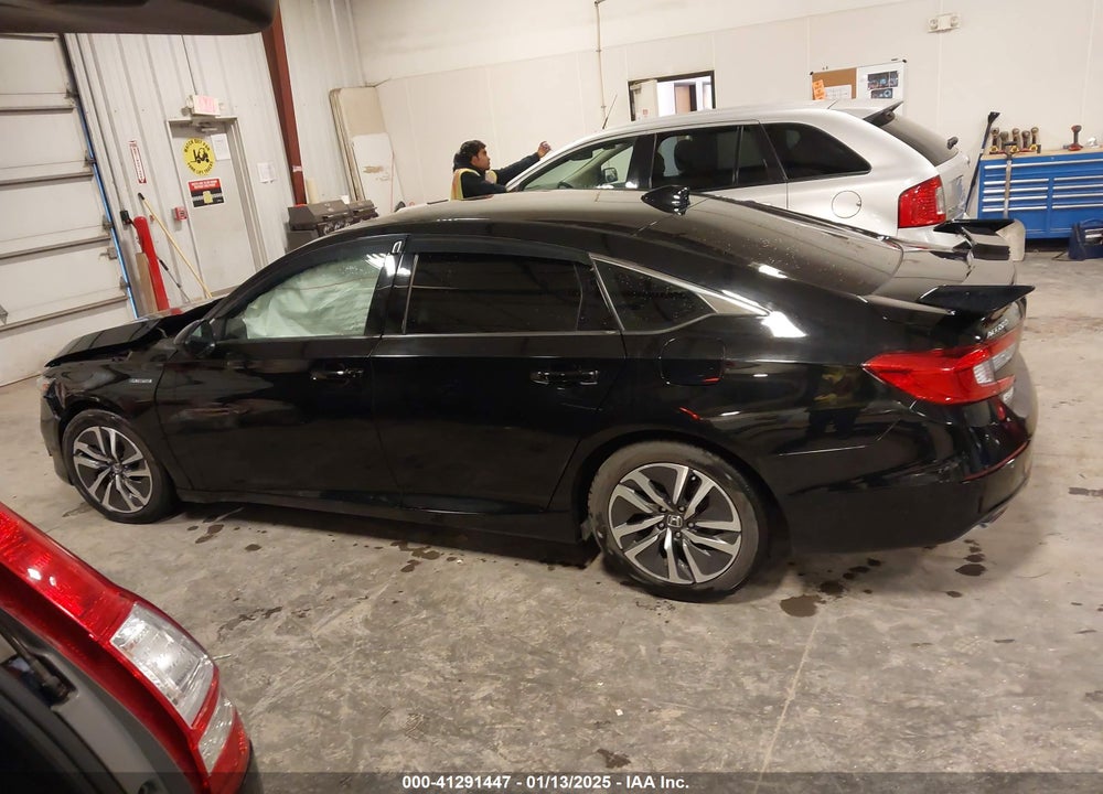 2019 HONDA ACCORD VIN: 1HGCV3F14KA000016
