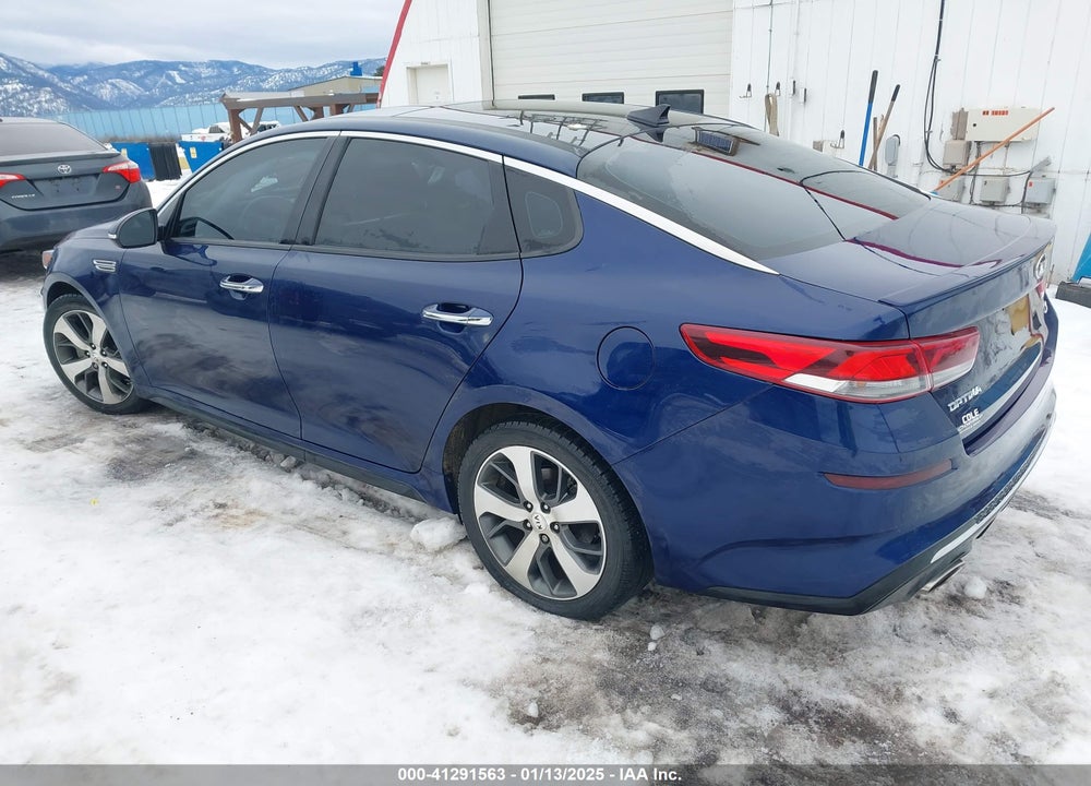 2019 KIA OPTIMA VIN: 5XXGT4L30KG375052