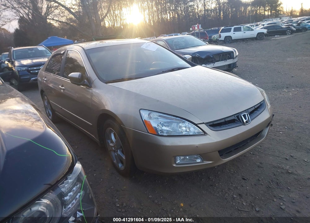 2004 HONDA ACCORD 2.4 EX VIN: 1HGCM56674A008978