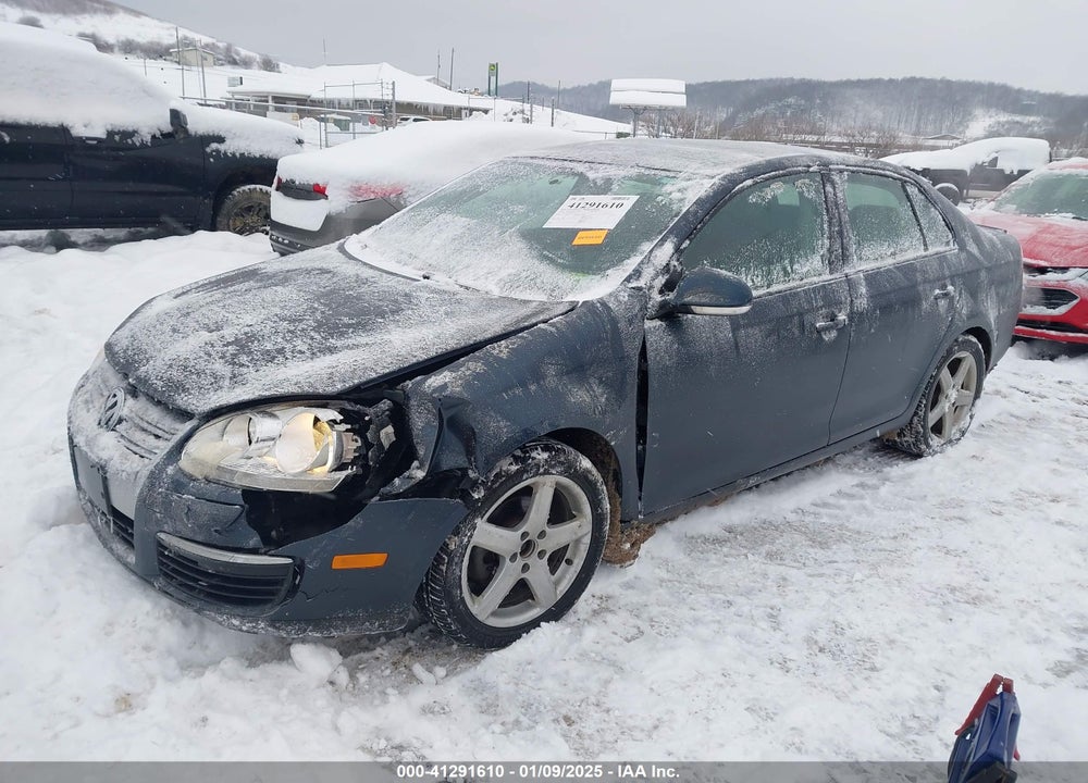 2010 VOLKSWAGEN JETTA LIMITED EDITION VIN: 3VWAZ7AJXAM102072
