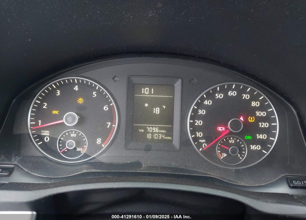 2010 VOLKSWAGEN JETTA LIMITED EDITION VIN: 3VWAZ7AJXAM102072