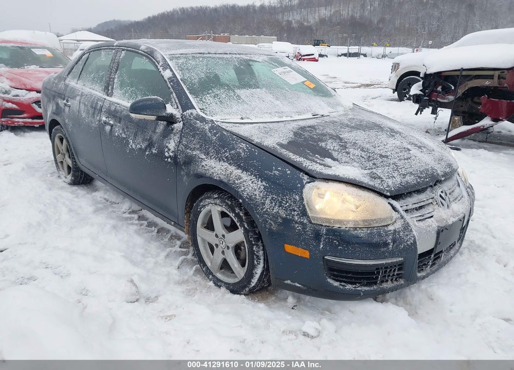 2010 VOLKSWAGEN JETTA LIMITED EDITION VIN: 3VWAZ7AJXAM102072