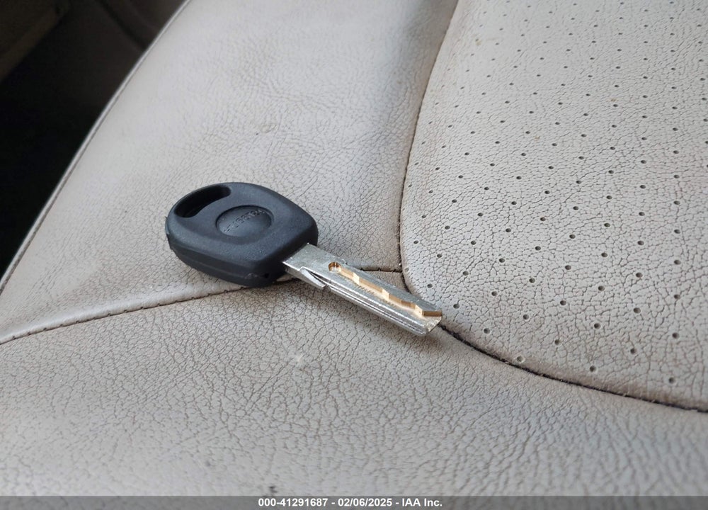 2007 VOLKSWAGEN NEW BEETLE VIN: 3VWRW31C57M519484