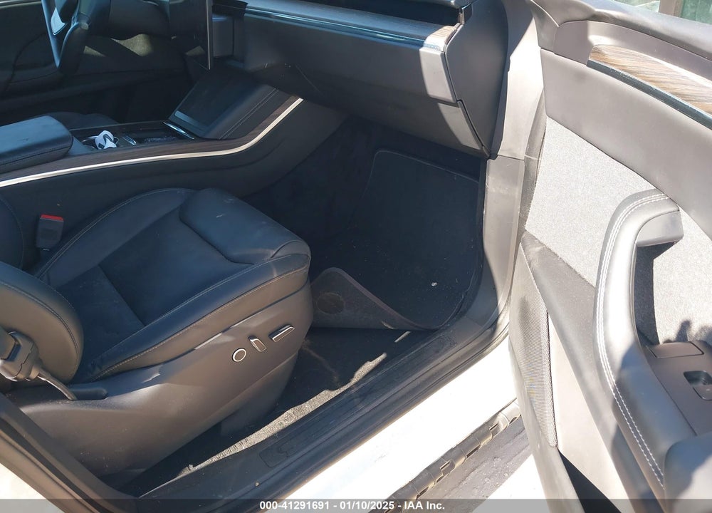 2023 TESLA MODEL X VIN: 7SAXCDE50PF381719