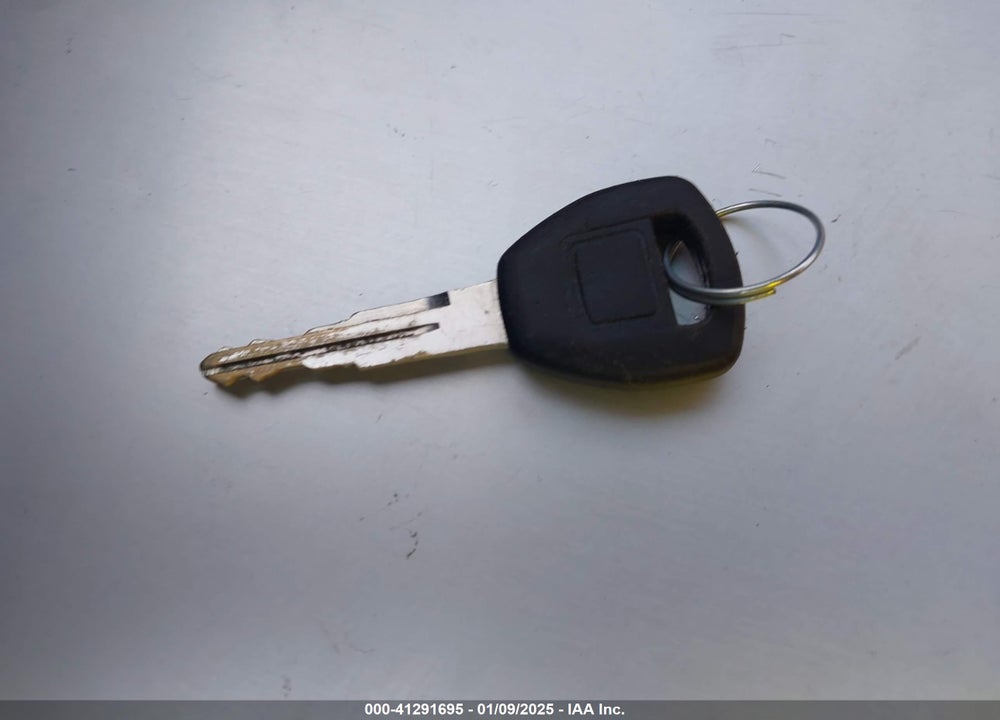 2002 HONDA CIVIC LX VIN: 2HGES165X2H592189