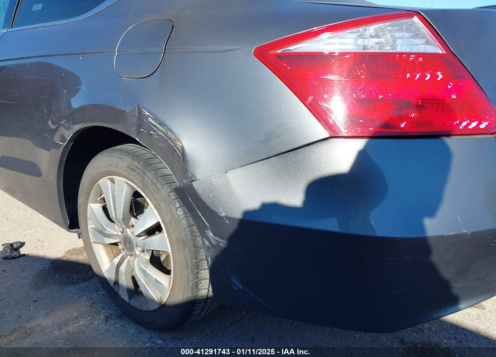 2009 HONDA ACCORD VIN: 1HGCS123X9A008118