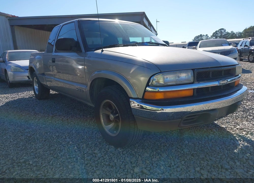 2000 CHEVROLET S-10 LS VIN: 1GCCS1953Y8230205