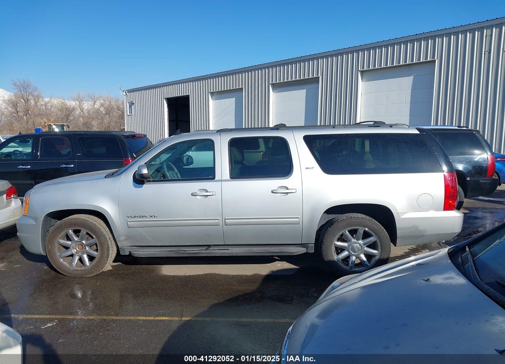 2011 GMC YUKON XL 1500 SLT VIN: 1GKS1KE02BR334284