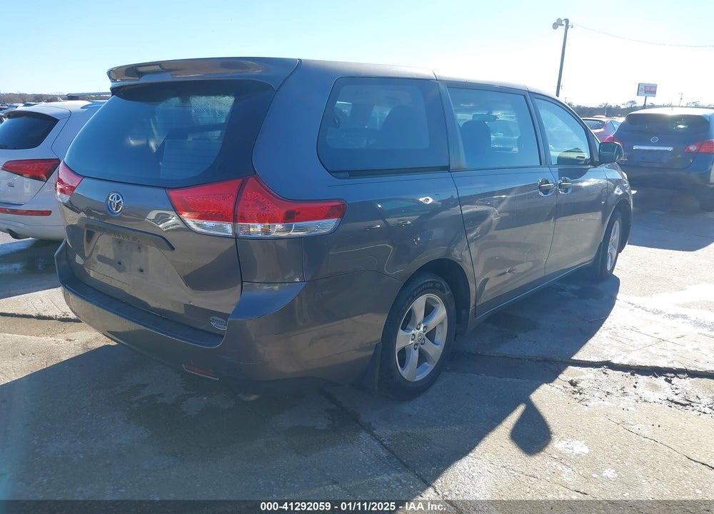 2011 TOYOTA SIENNA VIN: 5TDKA3DC9BS004611