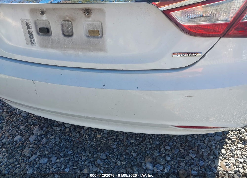 2011 HYUNDAI SONATA VIN: 5NPEC4AC0BH118598