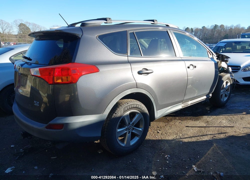 2015 TOYOTA RAV4 XLE VIN: 2T3RFREV9FW304057