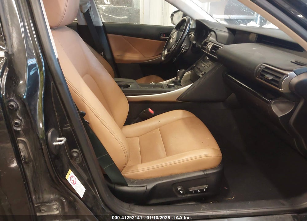 2018 LEXUS IS 300 VIN: JTHC81D24J5028474