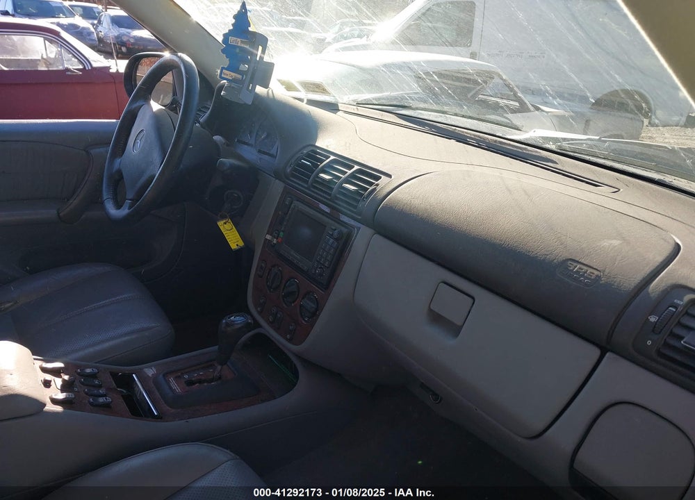 2000 MERCEDES-BENZ ML 320 VIN: 4JGAB54E0YA146627