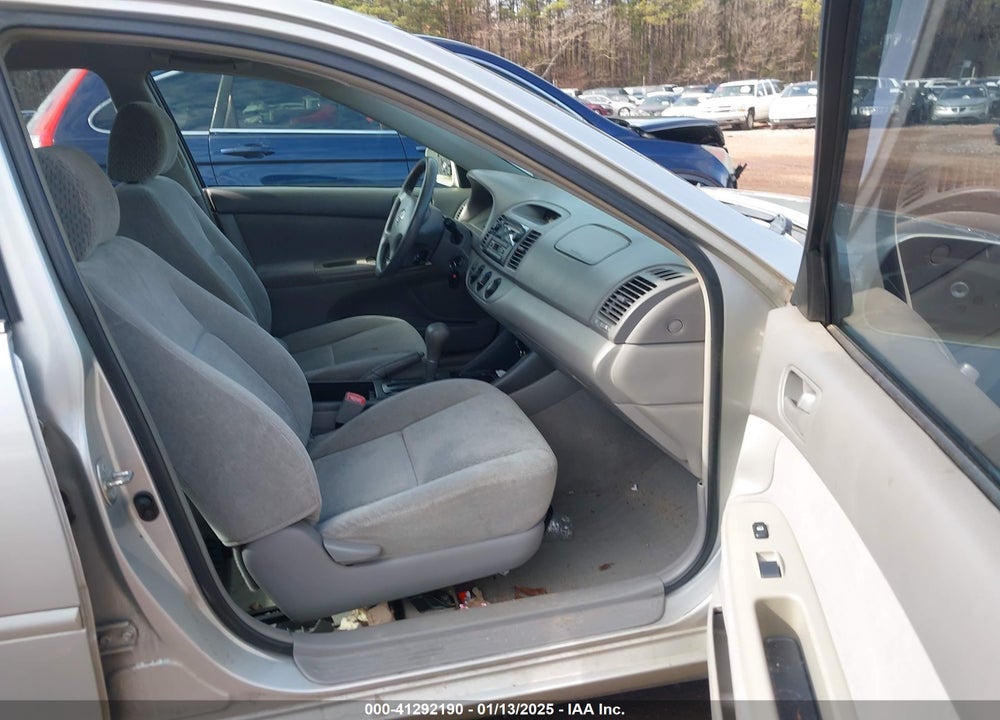 2004 TOYOTA CAMRY LE VIN: 4T1BE32K44U906558