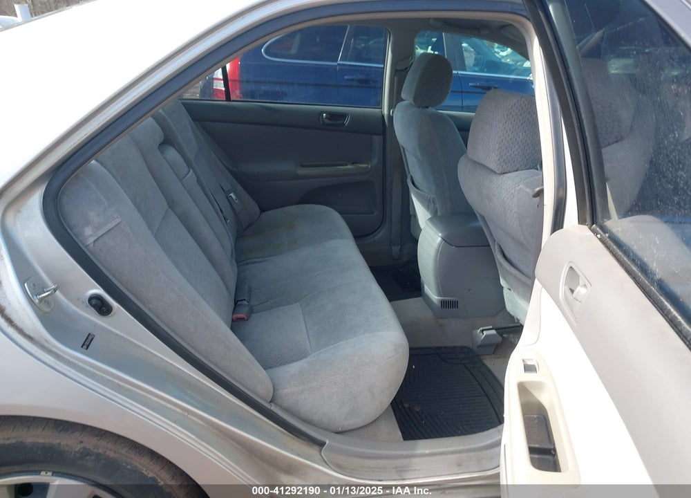 2004 TOYOTA CAMRY LE VIN: 4T1BE32K44U906558