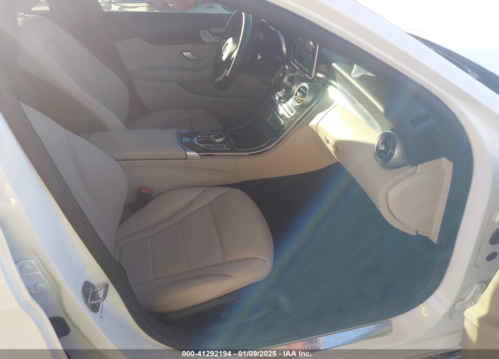 2018 MERCEDES-BENZ C 300 VIN: 55SWF4JB7JU262387