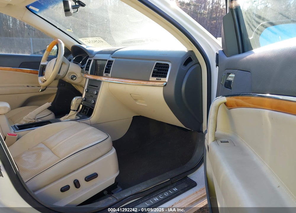 2012 LINCOLN MKZ VIN: 3LNHL2GC0CR828717