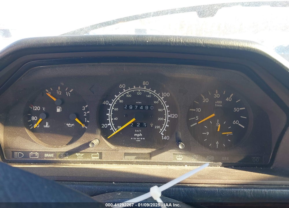 1995 MERCEDES-BENZ E 300D/300D SPECIAL VIN: WDBEB31E3SC253874