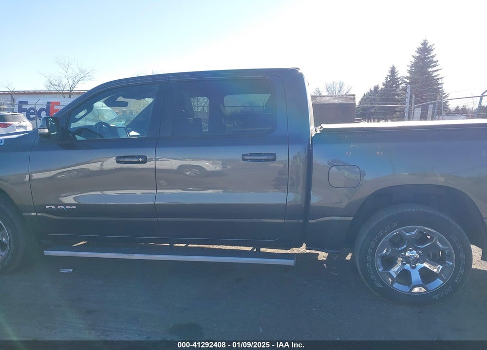 2022 RAM 1500 BIG HORN 4X4 5'7 BOX VIN: 1C6SRFFT3NN402356