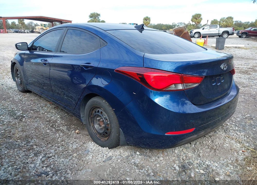 2016 HYUNDAI ELANTRA SE VIN: 5NPDH4AE4GH788774