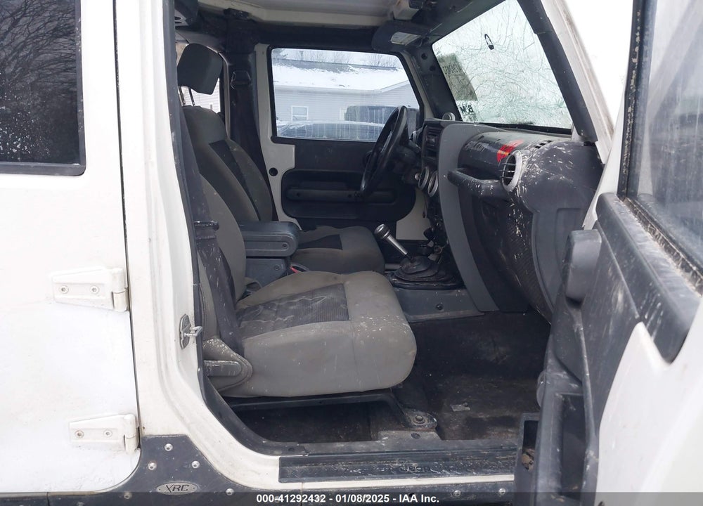 2010 JEEP WRANGLER UNLIMITED VIN: 1J4HA6H18AL133860