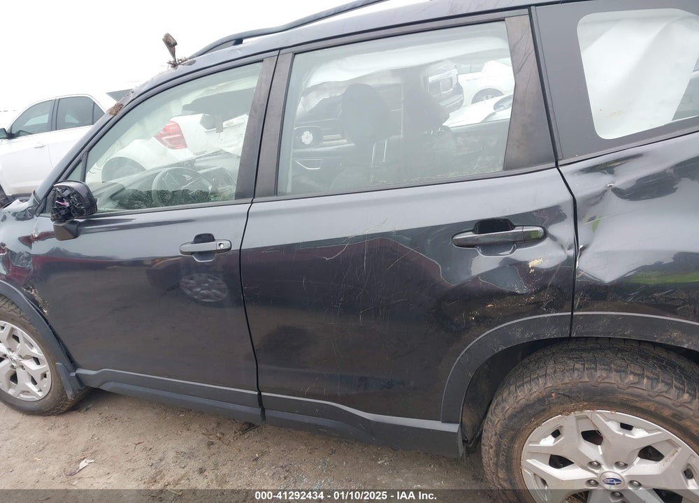 2019 SUBARU FORESTER VIN: JF2SKACC5KH405887