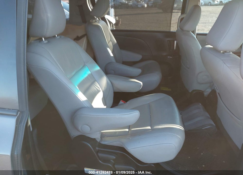 2015 TOYOTA SIENNA LIMITED PREMIUM 7 PASSENGER VIN: 5TDDK3DC5FS096649