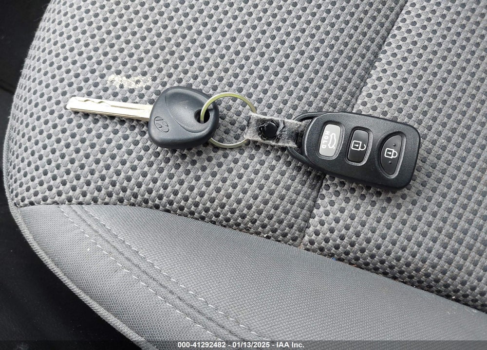 2013 HYUNDAI SONATA GLS VIN: 5NPEB4AC9DH532792