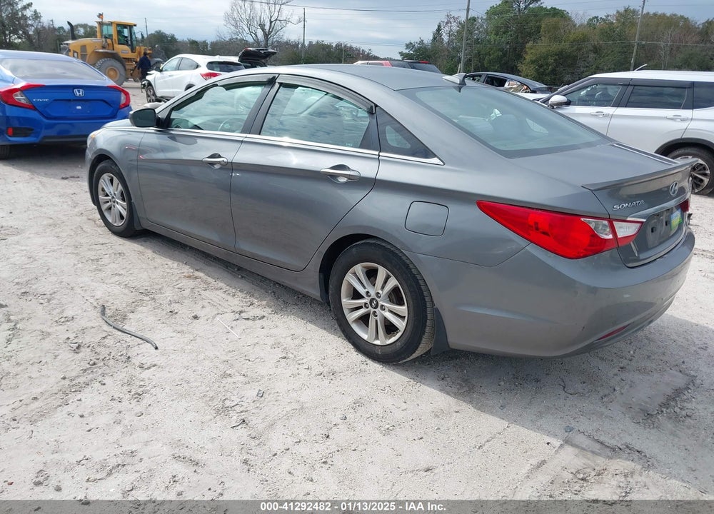 2013 HYUNDAI SONATA GLS VIN: 5NPEB4AC9DH532792