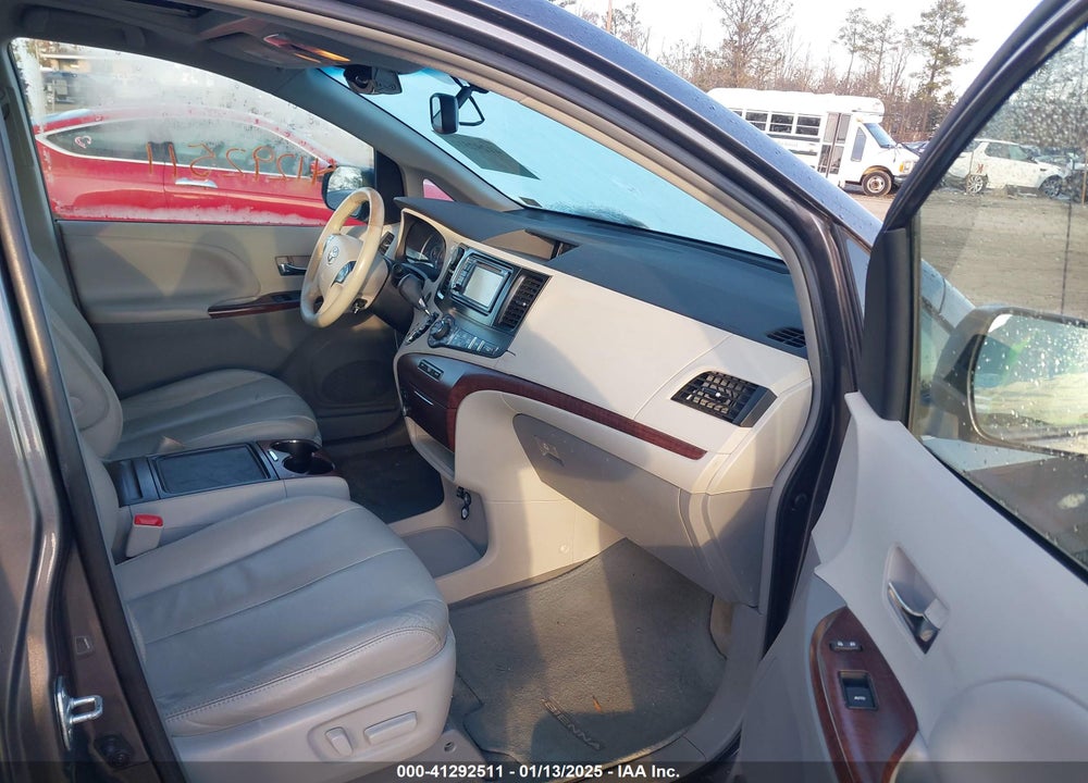 2012 TOYOTA SIENNA XLE LIMITED VIN: 5TDYK3DC8CS264443